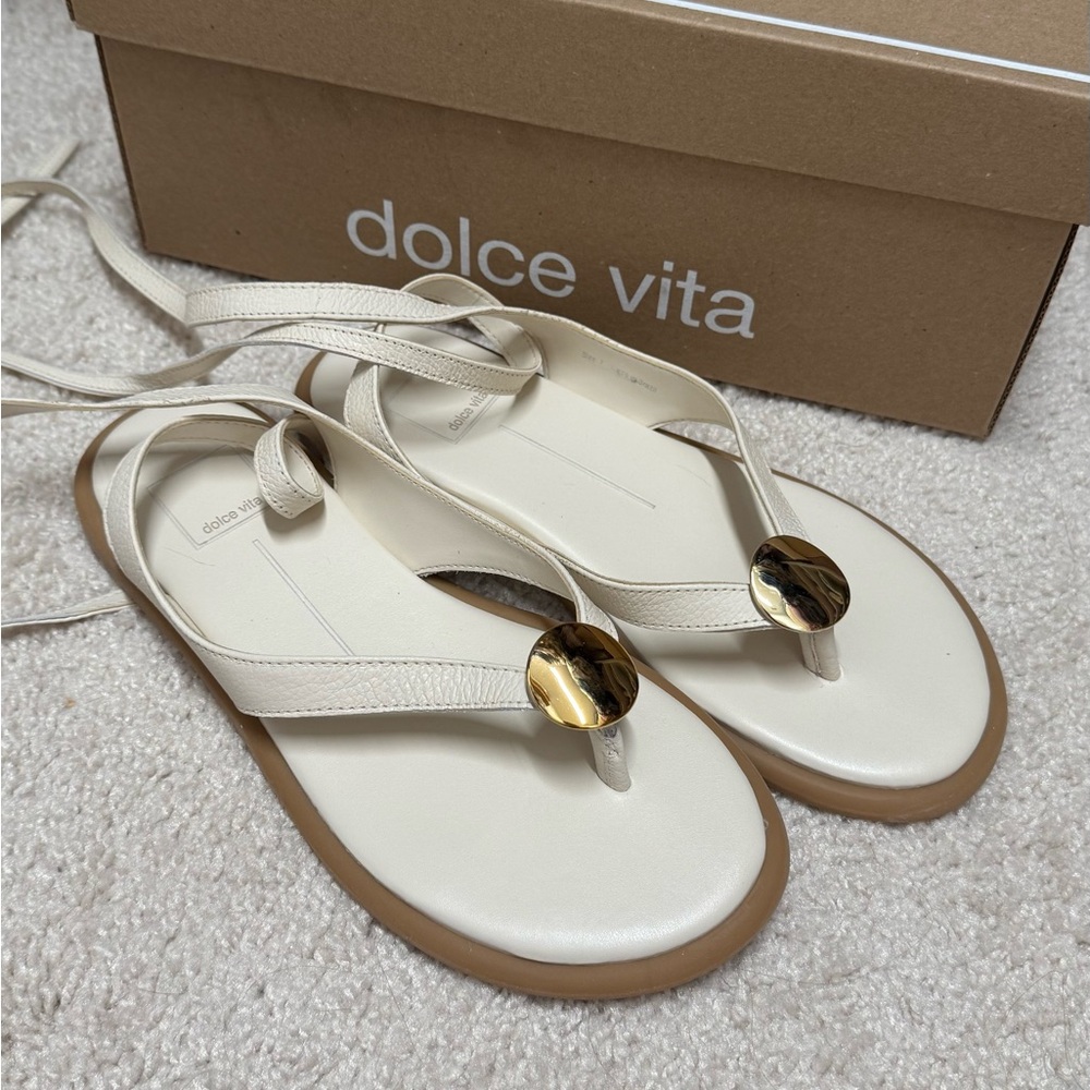 Dolce Vita Judy sandals never worn